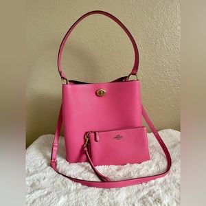 EUC Coach Charlie Bucket Bag with Wristlet in Confetti Pink